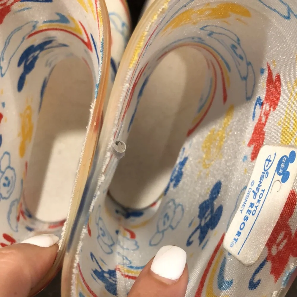 Disney Resorts Tokyo Mickey‎ Mouse rainbow rubber rain boots size S (1-2year)